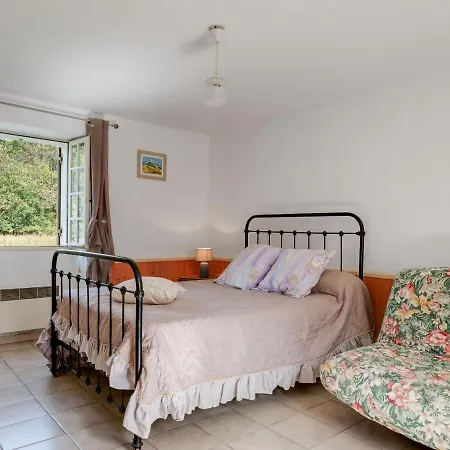 In Cendrieux With Garden Shed Holiday home *
